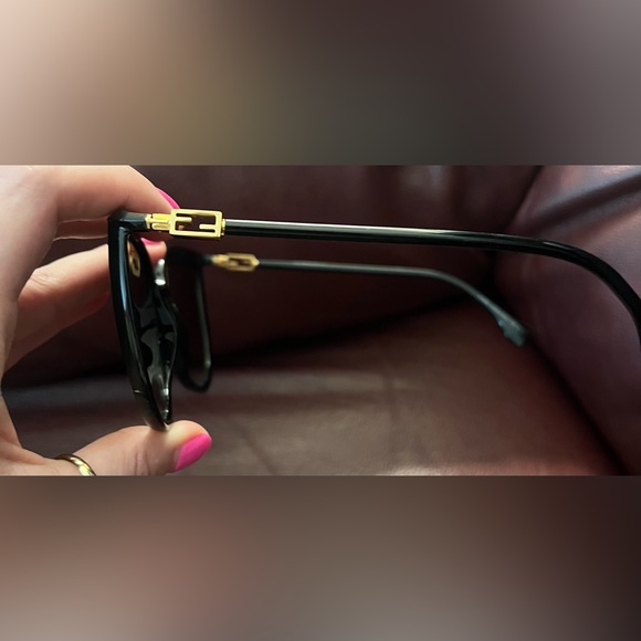 Fendi Cat Eye Black FF 0432/G/S Sunglasses - Picture 6 of 10